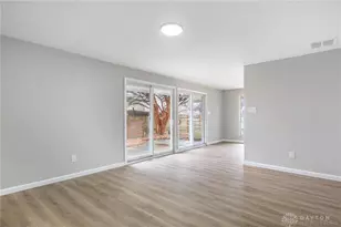 211 Whittington Dr, Centerville, OH 45459 - Photo 8