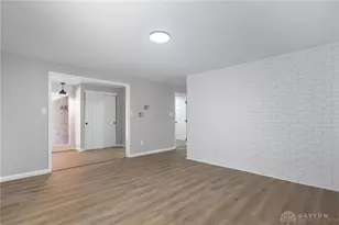 211 Whittington Dr, Centerville, OH 45459 - Photo 4