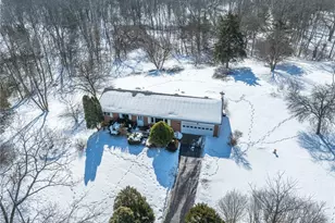 1817 E Spring Valley Paintersville Rd, Xenia, OH 45385 - Photo 2