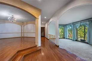 701 E Schantz Ave, Oakwood, OH 45419 - Photo 10