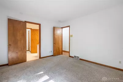 701 E Schantz Avenue, Oakwood, OH 45419 - Photo 32