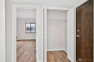 1124 Eagle Feather Cir, West Carrollton, OH 45449 - Photo 14