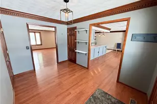 313 Scott Dr, Englewood, OH 45322 - Photo 4