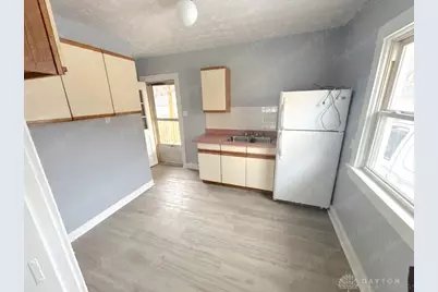 928 Burleigh Avenue, Dayton, OH 45402 - Photo 6