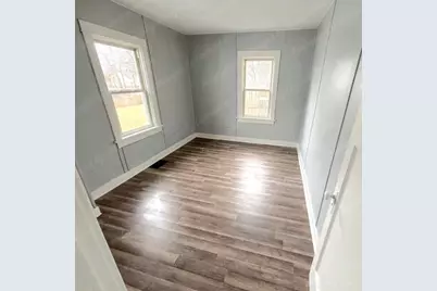 928 Burleigh Avenue, Dayton, OH 45402 - Photo 4