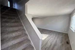 1424 Meadow Moor Dr, Beavercreek, OH 45434 - Photo 4