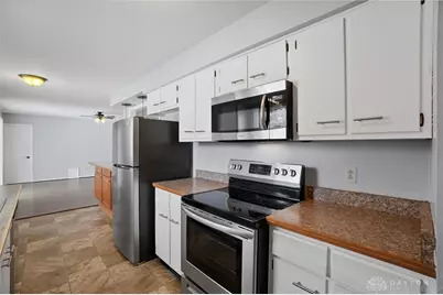 174 Waterford Drive, Dayton, OH 45458 - Photo 4