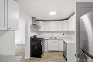 2512 Harshman Rd, Dayton, OH 45424 - Photo 8