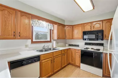 122 Parkhurst Road, Beavercreek, OH 45440 - Photo 6