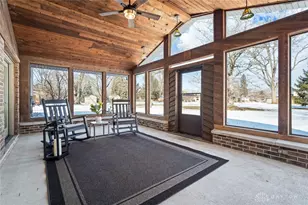 981 Pheasant Run Dr, Dayton, OH 45458 - Photo 4