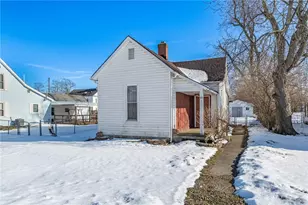 27 Cross St, Bloomingburg, OH 43106 - Photo 2