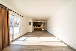 7106 Cranlyn Dr, Englewood, OH 45322 - Photo 4