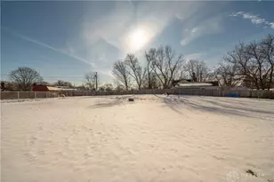 7106 Cranlyn Dr, Englewood, OH 45322 - Photo 34