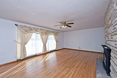 2801 S Springfield Jamestown Street, Springfield, OH 45505 - Photo 8