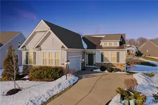 1382 Brookchase Cir, Maineville, OH 45039 - Photo 2