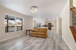 8041 Bushclover Dr, Tipp City, OH 45371 - Photo 10