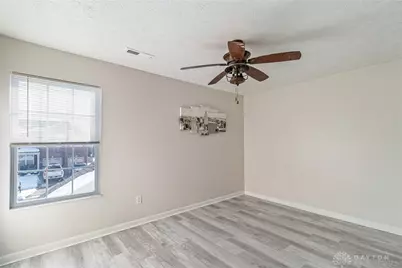 8041 Bushclover Drive, Tipp City, OH 45371 - Photo 12