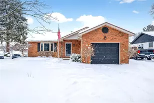 21 Dorchester Dr, Dayton, OH 45415 - Photo 2