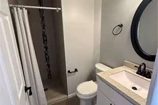 3320 Valleywood Dr, Dayton, OH 45429 - Photo 8