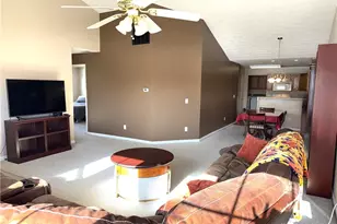 4051 Twin Lakes Cir, Englewood, OH 45315 - Photo 12