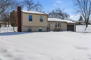 30 Sunnybrook Ct, Dayton, OH 45426 - Photo 2