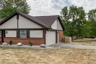 3009 Highlander Dr, Beavercreek, OH 45432 - Photo 2