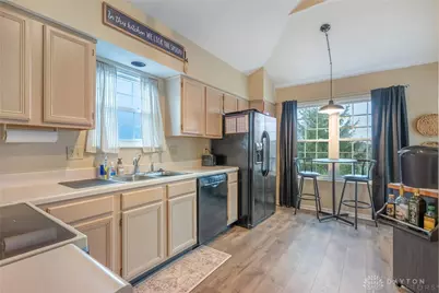 6865 Cedar Cove Drive, Centerville, OH 45459 - Photo 8