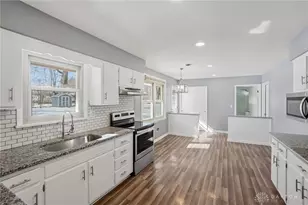 1040 Grove Hill Dr, Beavercreek, OH 45434 - Photo 12