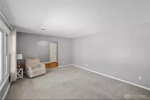 1040 Grove Hill Dr, Beavercreek, OH 45434 - Photo 8