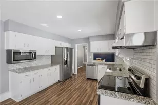 1040 Grove Hill Dr, Beavercreek, OH 45434 - Photo 14