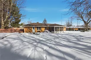 1040 Grove Hill Dr, Beavercreek, OH 45434 - Photo 28