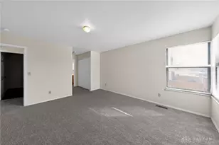 6800 Deer Bluff Dr, Dayton, OH 45424 - Photo 16