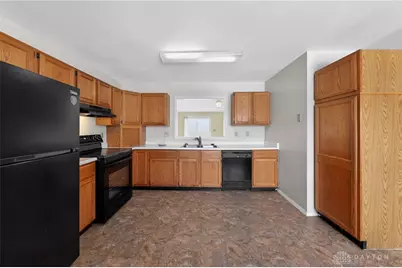 6800 Deer Bluff Drive, Dayton, OH 45424 - Photo 14