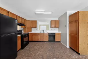 6800 Deer Bluff Dr, Dayton, OH 45424 - Photo 14