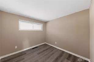 2218 Finland Dr, Dayton, OH 45439 - Photo 6
