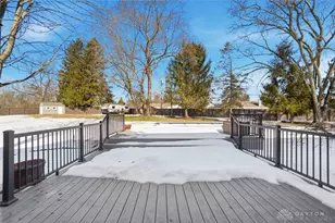 6808 St Laurent Cir, Dayton, OH 45459 - Photo 34