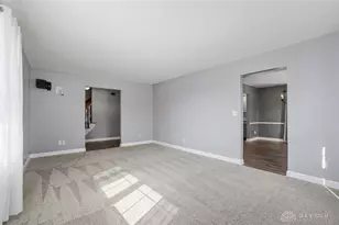 6808 St Laurent Cir, Washington Twp, OH 45459 - Photo 4