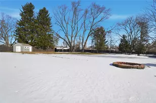 6808 St Laurent Cir, Washington Twp, OH 45459 - Photo 40