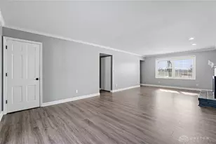 6808 St Laurent Cir, Dayton, OH 45459 - Photo 8