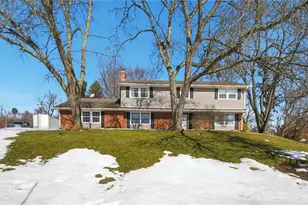 6808 St Laurent Cir, Washington Twp, OH 45459 - Photo 50