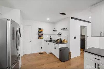 251 Glenburn Drive, Dayton, OH 45459 - Photo 12