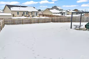 2706 Executive Dr, Troy, OH 45373 - Photo 8