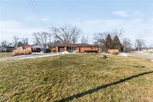 5623 Kay Dr, Miami Township, OH 45150 - Photo 2