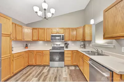 4119 Vitek Drive, Dayton, OH 45424 - Photo 4