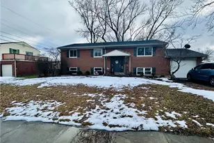 420 Goldleaf Ave, Vandalia, OH 45377 - Photo 1