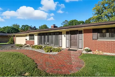 2215 S Linda Drive, Bellbrook, OH 45305 - Photo 2