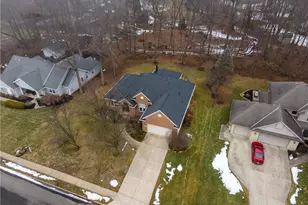 2385 Worthington Dr, Troy, OH 45373 - Photo 4