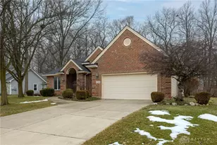 2385 Worthington Dr, Troy, OH 45373 - Photo 2