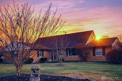 2312 E Whipp Road, Dayton, OH 45440 - Photo 1