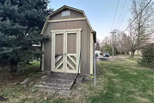 2312 E Whipp Rd, Dayton, OH 45440 - Photo 32